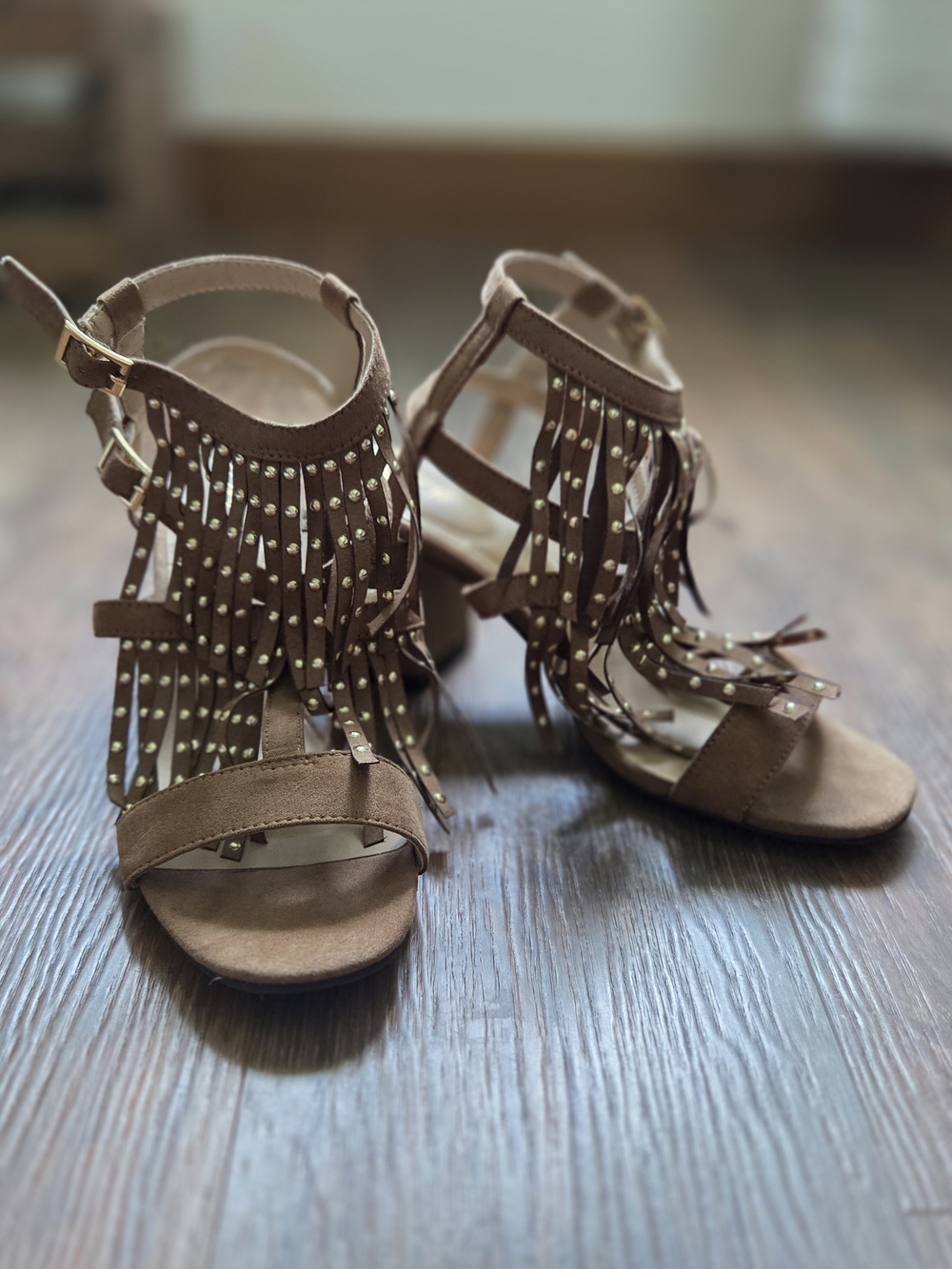 Fringed Stud Block Heel Sandals - Brown